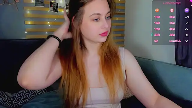 Alice Wanderr online show from 03.03.26