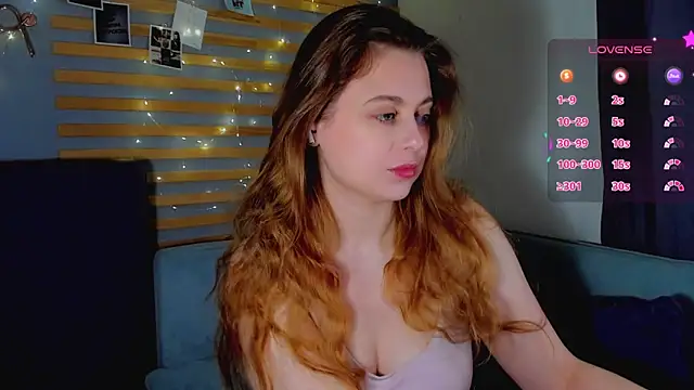 Alice Wanderr online show from 03.17.26