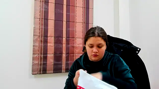 Snapshot of Maddinia chatting on 02.03.26 Maddinia online show from 02.03.26