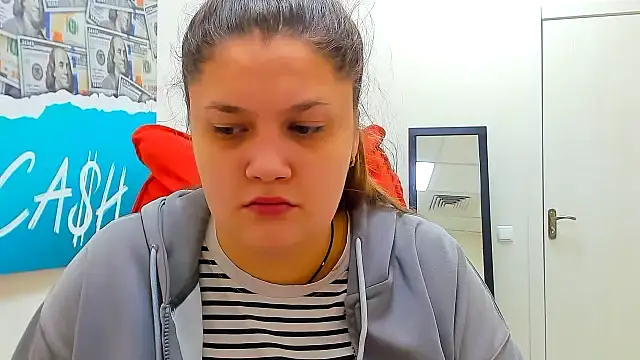 Snapshot of Maddinia chatting on 02.17.26 Maddinia online show from 02.17.26