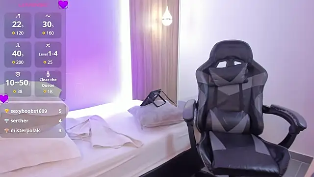 sophia solerr online show from 04.29.26