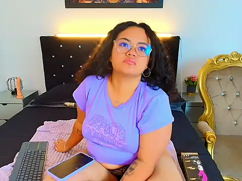 YumiViolet online show from 03.19.26