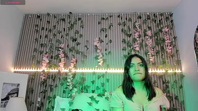 Georgia Vega online show from 03.10.26