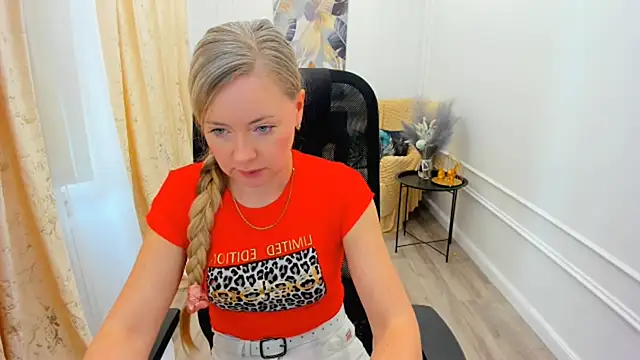 CharlotteKerti online show from 06.03.26