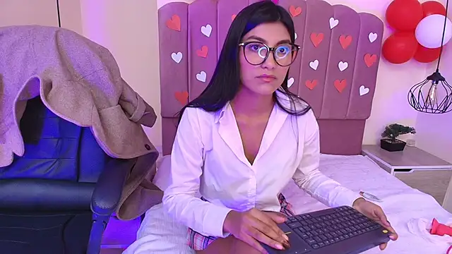 Ateneaaa  online show from 02.13.26