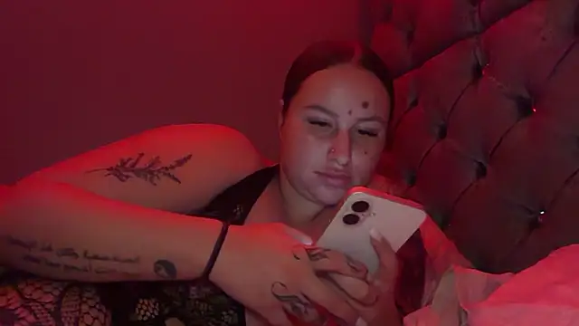 MissSophhh online show from 02.10.26