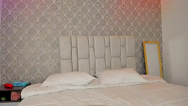 valeriesaint online show from 03.12.26