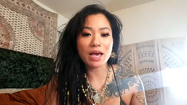 Snapshot of 222goddess444you chatting on 04.01.26 222goddess444you online show from 04.01.26