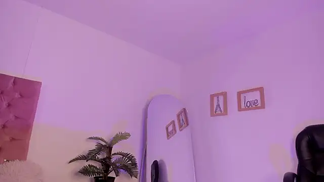 Snapshot of im_oleiderr chatting on 03.06.26 im oleiderr online show from 03.06.26