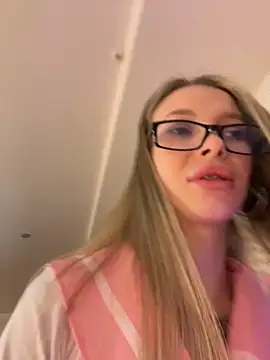 ElyseeXXX online show from 03.09.26