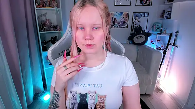 AnnieVibe online show from 04.25.26