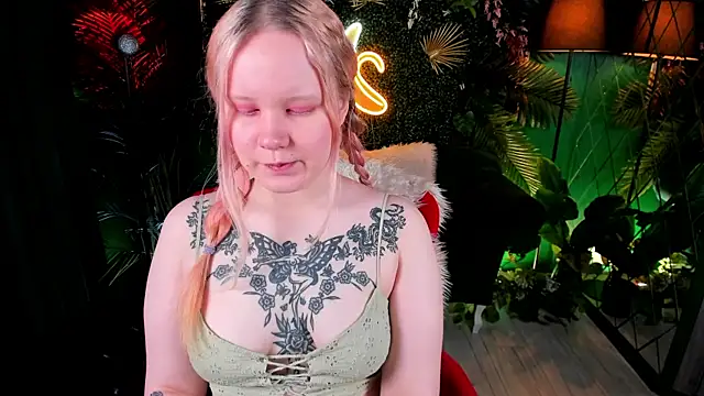 AnnieVibe online show from 04.27.26