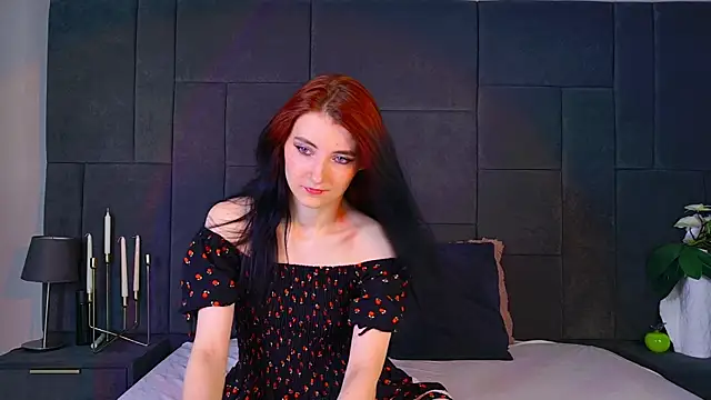 Snapshot of NicoleLuxe chatting on 07.31.26 NicoleLuxe online show from 07.31.26
