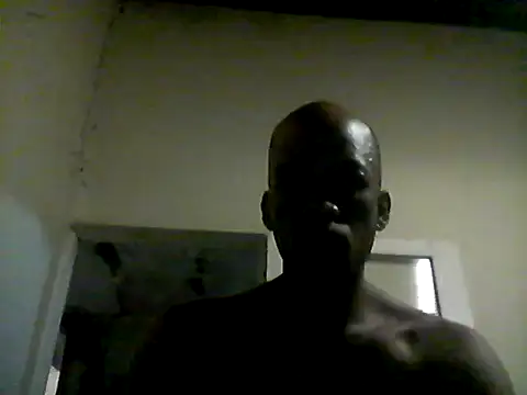 Snapshot of LanguidRunabout chatting on 02.05.26 LanguidRunabout online show from 02.05.26