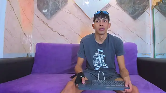 Snapshot of biig_boy chatting on 02.15.26 biig boy online show from 02.15.26