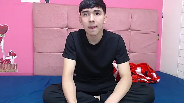 massimoferrera303av online show from 02.16.26