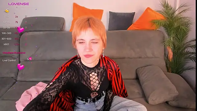 Snapshot of AutumnWhisper chatting on 03.02.26 AutumnWhisper online show from 03.02.26