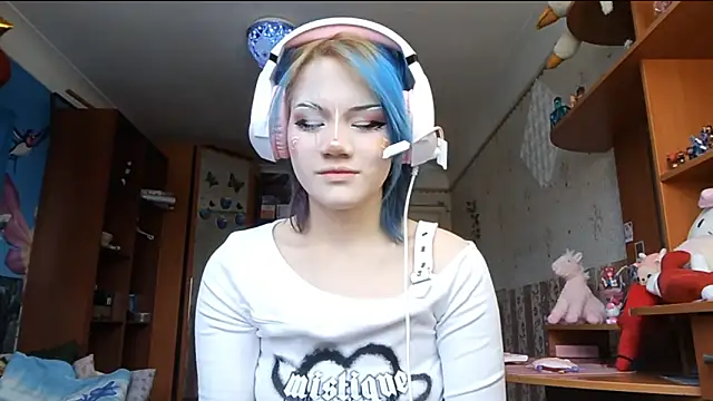 KathernSaulters online show from 02.02.26