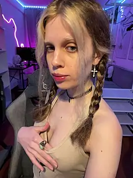 Maxine gold online show from 05.09.26