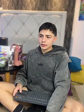 Samu Hott online show from 02.20.26