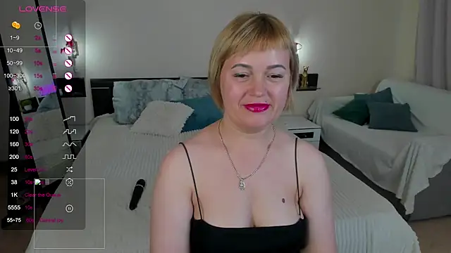 MaryClars online show from 06.10.26