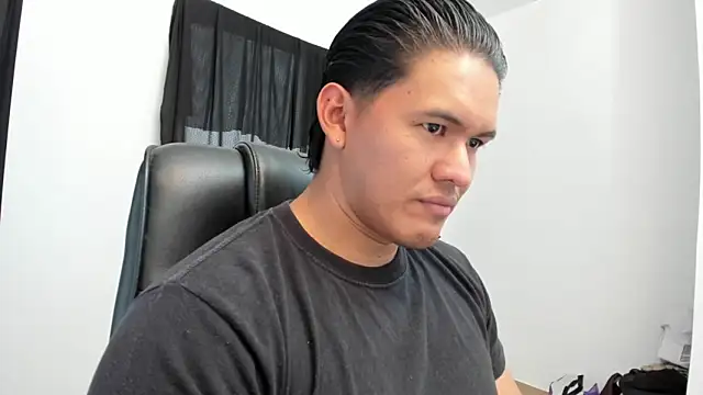 Snapshot of Andres28-2000 chatting on 04.09.26 Andres28-2000 online show from 04.09.26