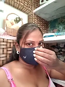 Snapshot of Tamil_Hot_Nisha chatting on 02.17.26 Tamil Hot Nisha online show from 02.17.26