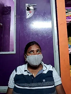 Snapshot of Tamil_Hot_Nisha chatting on 03.08.26 Tamil Hot Nisha online show from 03.08.26