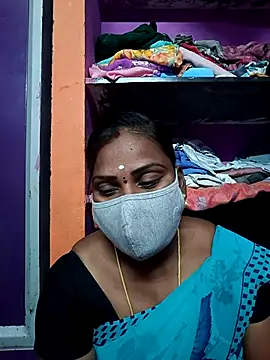 Snapshot of Tamil_Hot_Nisha chatting on 03.10.26 Tamil Hot Nisha online show from 03.10.26