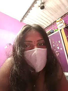 Snapshot of Tamil_Hot_Nisha chatting on 04.04.26 Tamil Hot Nisha online show from 04.04.26