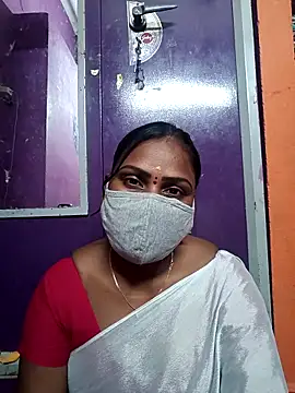 Snapshot of Tamil_Hot_Nisha chatting on 04.07.26 Tamil Hot Nisha online show from 04.07.26