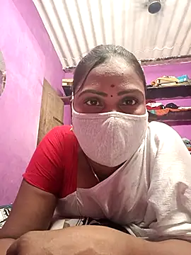 Snapshot of Tamil_Hot_Nisha chatting on 04.08.26 Tamil Hot Nisha online show from 04.08.26