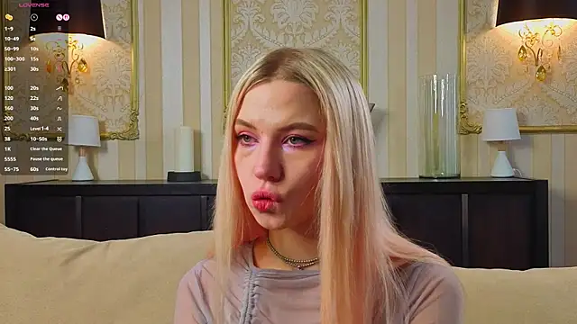 SimonaKaroly online show from 03.04.26