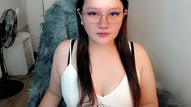 UrLovelyWetPussy online show from 03.03.26