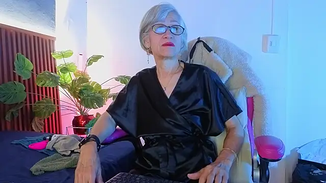 miss monserrate01 online show from 02.13.26