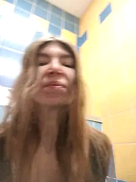 Bubble Chloe online show from 02.26.26