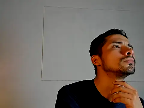 Snapshot of FerminGomez chatting on 03.24.26 FerminGomez online show from 03.24.26