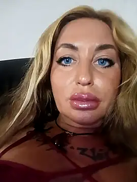 MiaMooly online show from 09.20.25