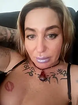 MiaMooly online show from 10.31.25