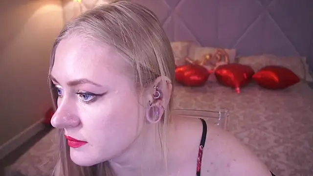 DramaQuenns online show from 02.11.26