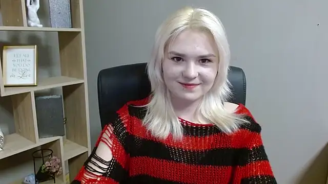 SweetLilyxo online show from 02.10.26