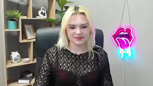 SweetLilyxo online show from 04.23.26