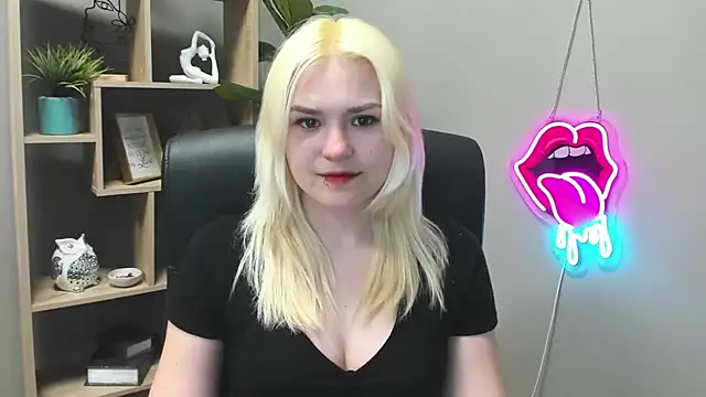 SweetLilyxo online show from 04.27.26