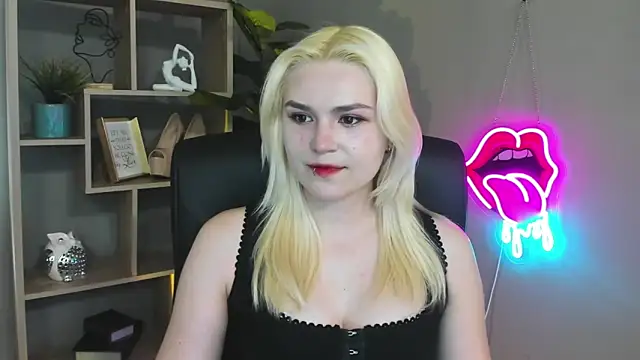 SweetLilyxo online show from 04.28.26