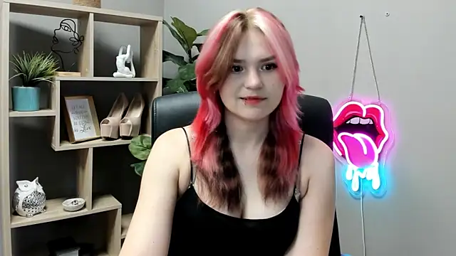 SweetLilyxo online show from 06.11.26