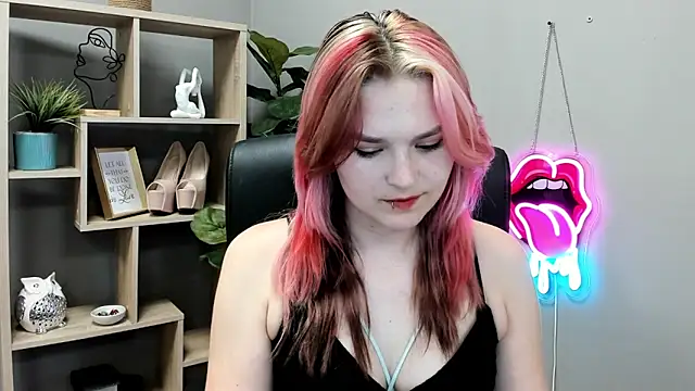 SweetLilyxo online show from 06.18.26
