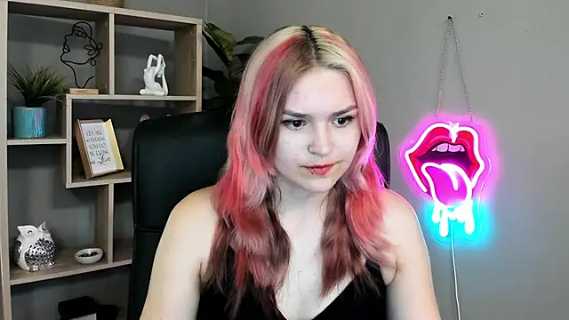 SweetLilyxo online show from 06.21.26