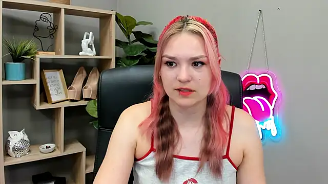 SweetLilyxo online show from 06.25.26