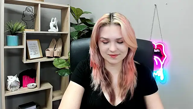 SweetLilyxo online show from 07.02.26