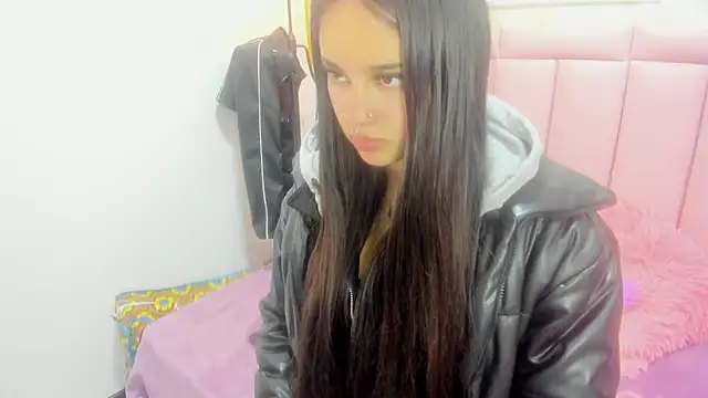 Raven love online show from 04.27.26